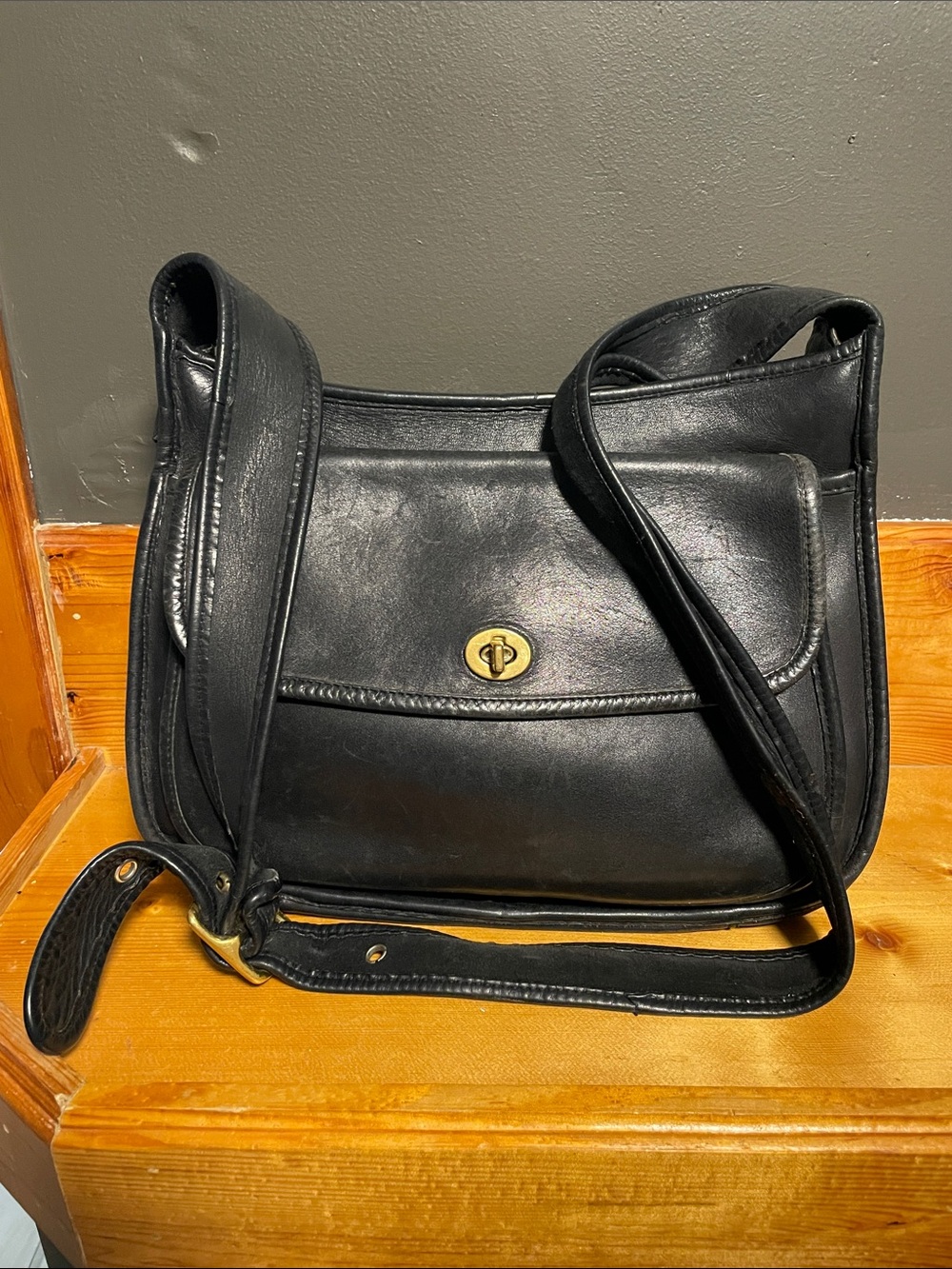 Vintage COACH Black Leather 90’s Taft Messenger Bag